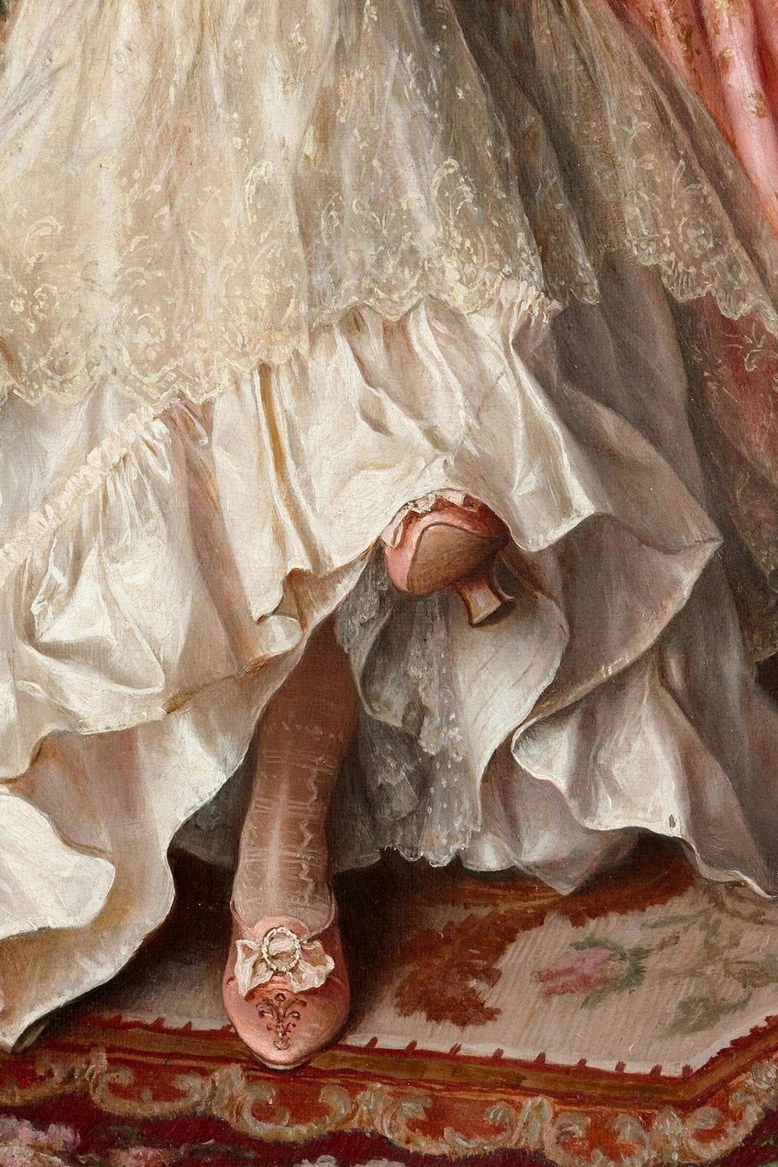 detail skirt and shoes